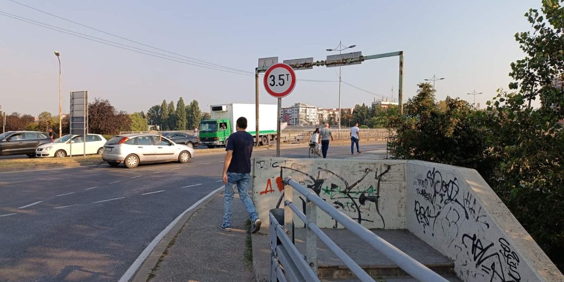 Konačno – Zabrana prelaska “teretnjacima” preko starog Ibarskog mosta