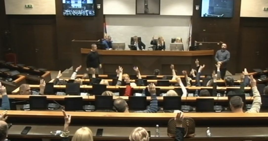 Opozicionari se povukli – Skupština Kraljeva nastavila sa radom