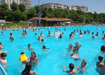 Počinje sa radom gradski bazen