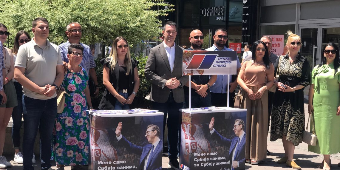 Naprednjaci Kraljeva u razgovoru sa sugrađanima