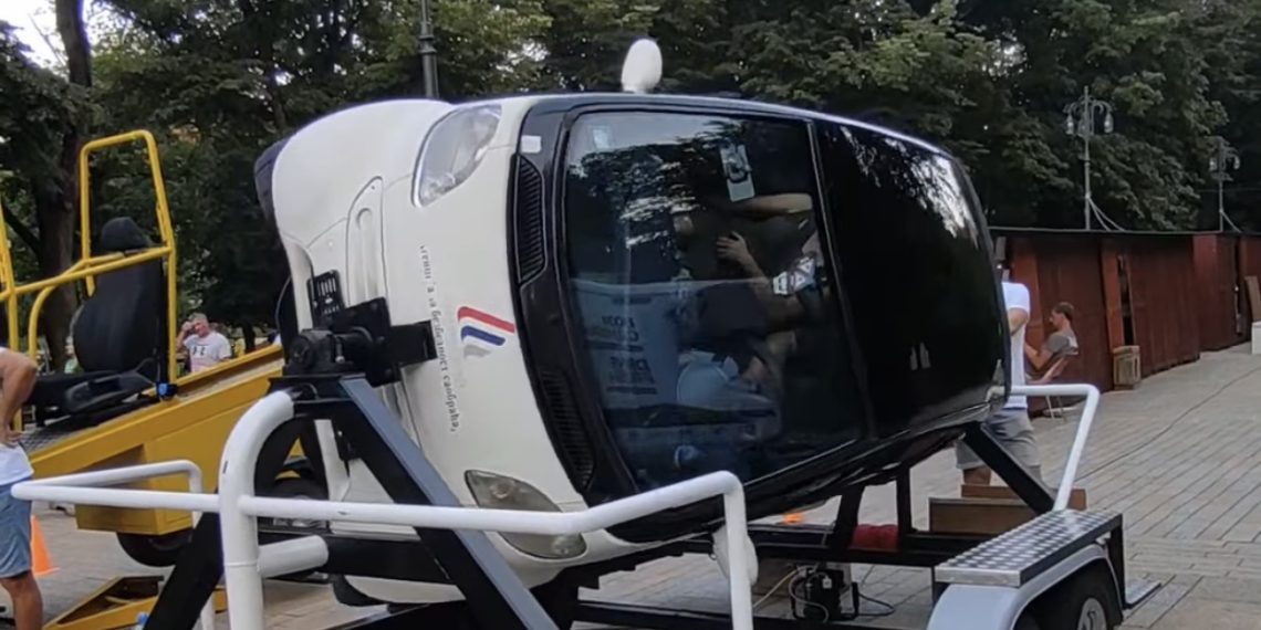 Simulatori čeonog sudara i prevrtanja vozila večeras ispred Opštine