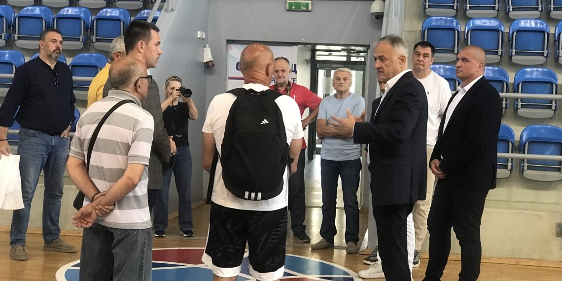 Ministar sporta Zoran Gajić u poseti Kraljevu