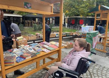 Održan bazar za Miu – Humanitarna prodaja knjiga kod “Milutina”