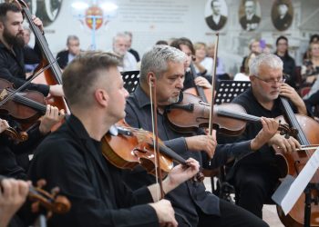 Trijumf klasike u Kraljevu: Kamerni orkestar priredio veče za pamćenje