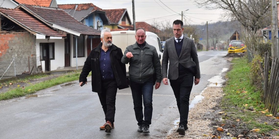 Veliki radovi u Sirči: sređeni potoci, novi asfalt i planovi za dalje uređenje sela